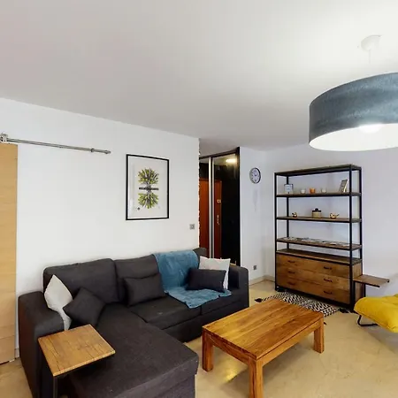 Apartment Le Jean-jacques Rousseau - 2 By The Canal In The Heart Of