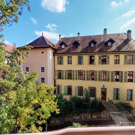 Apartment Le Jean-jacques Rousseau - 2 By The Canal In The Heart Of